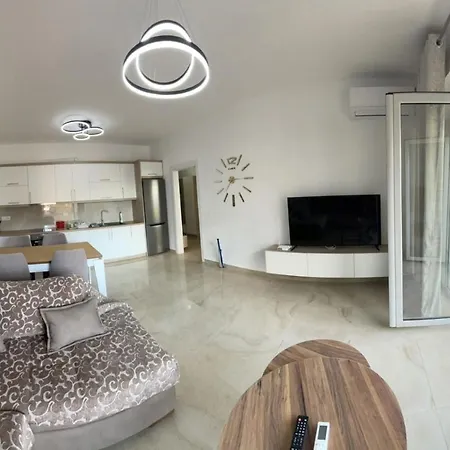 Daire Sea View Lovely Two Bedroom Apartment Saranda