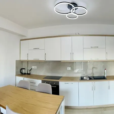Sea View Lovely Two Bedroom Apartment Daire Saranda
